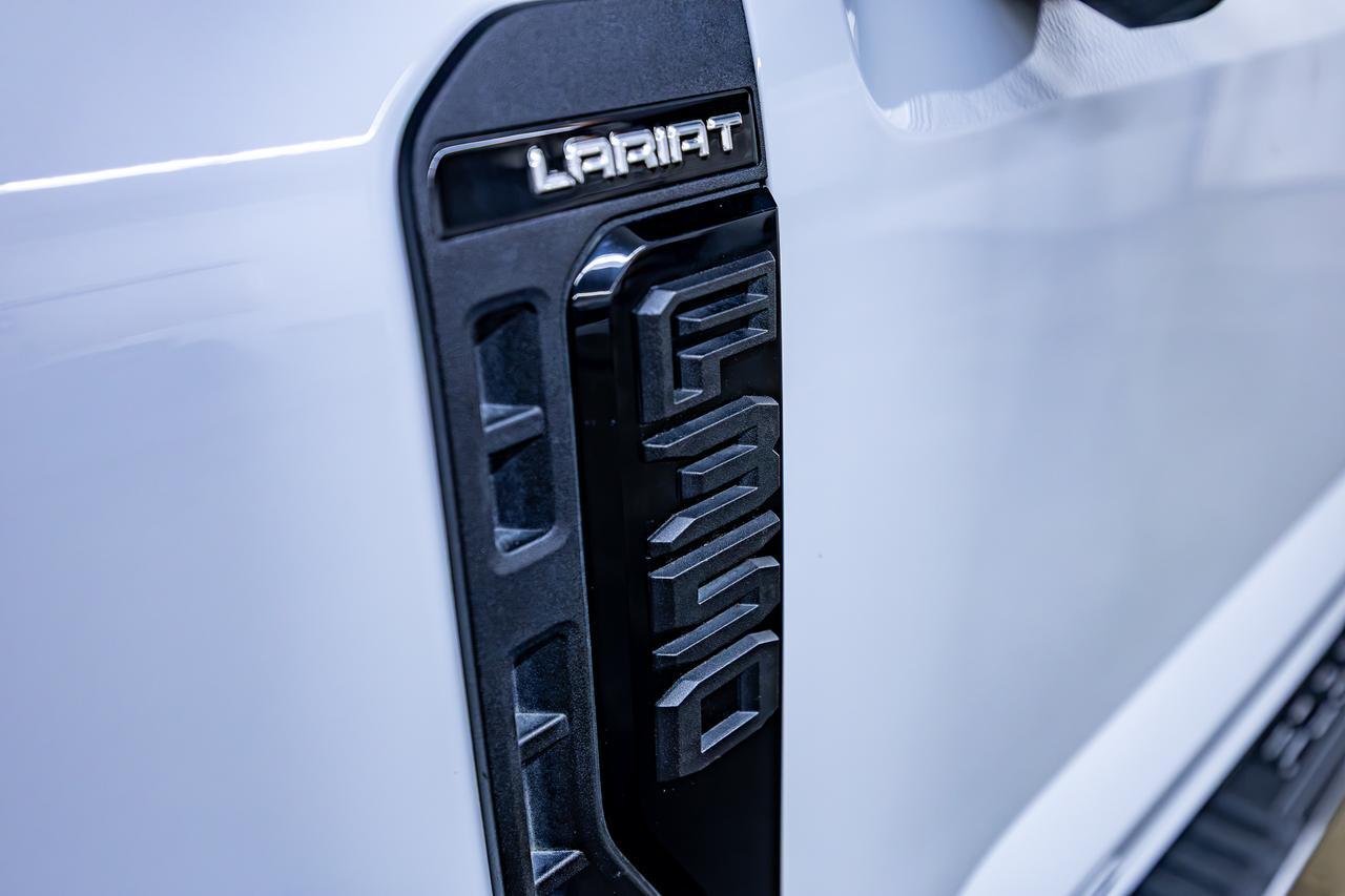 2026 Ford Super Duty F-350 SRW CREW CAB LARIAT LWB FX4 DIESEL LEATHER NAV BCAM Red Deer AB