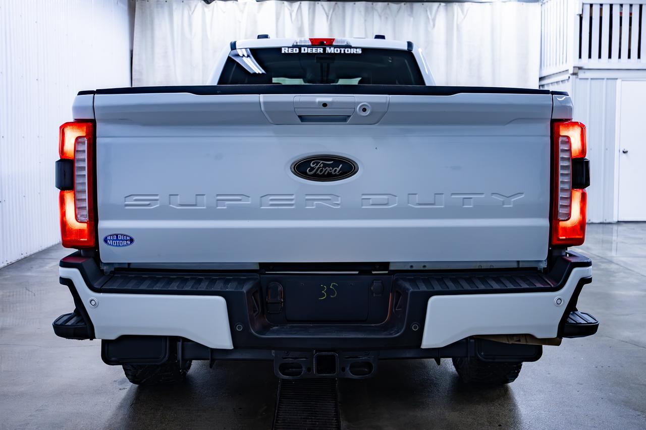 2026 Ford Super Duty F-350 SRW CREW CAB LARIAT LWB FX4 DIESEL LEATHER NAV BCAM Red Deer AB