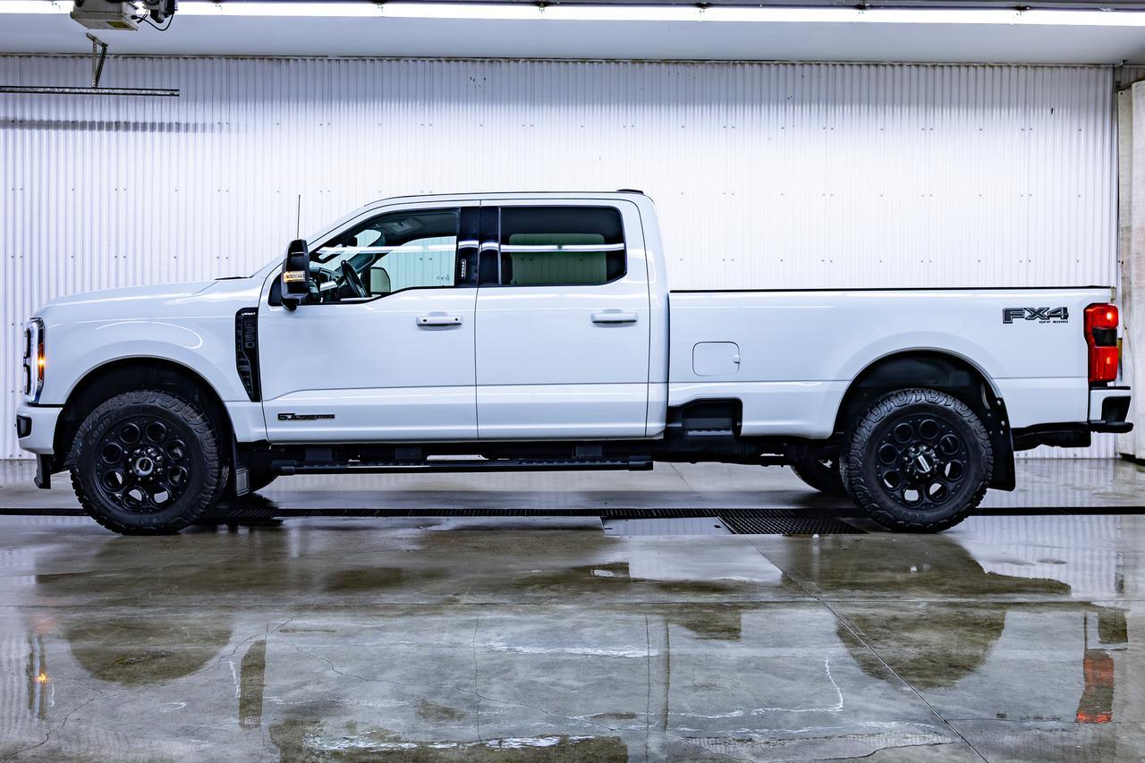 2026 Ford Super Duty F-350 SRW CREW CAB LARIAT LWB FX4 DIESEL LEATHER NAV BCAM Red Deer AB
