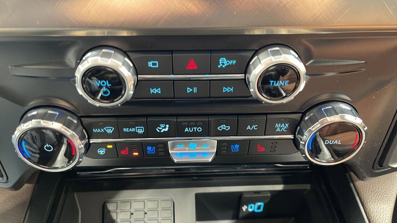 2026 Ford Super Duty F-350 SRW King Ranch Sherwood Park AB