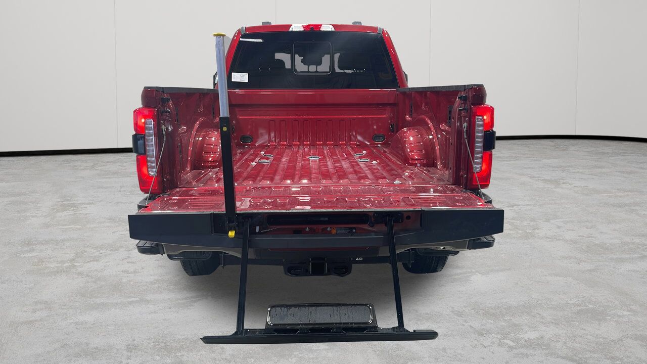 2026 Ford Super Duty F-350 SRW King Ranch Sherwood Park AB