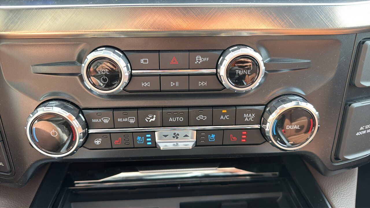 2026 Ford Super Duty F-350 SRW King Ranch Sherwood Park AB