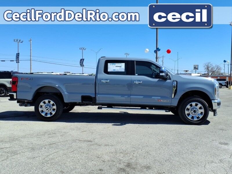 2026 Ford Super Duty F-350 SRW LARIAT
