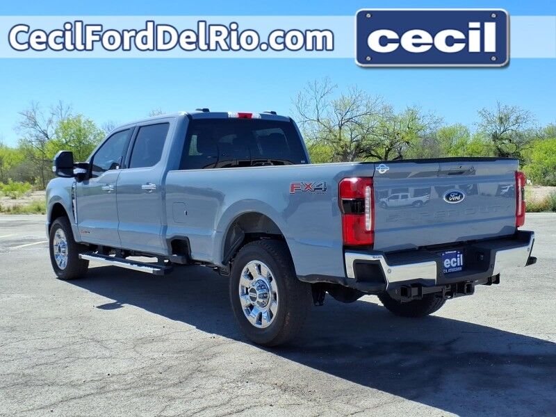 2026 Ford Super Duty F-350 SRW LARIAT Del Rio TX