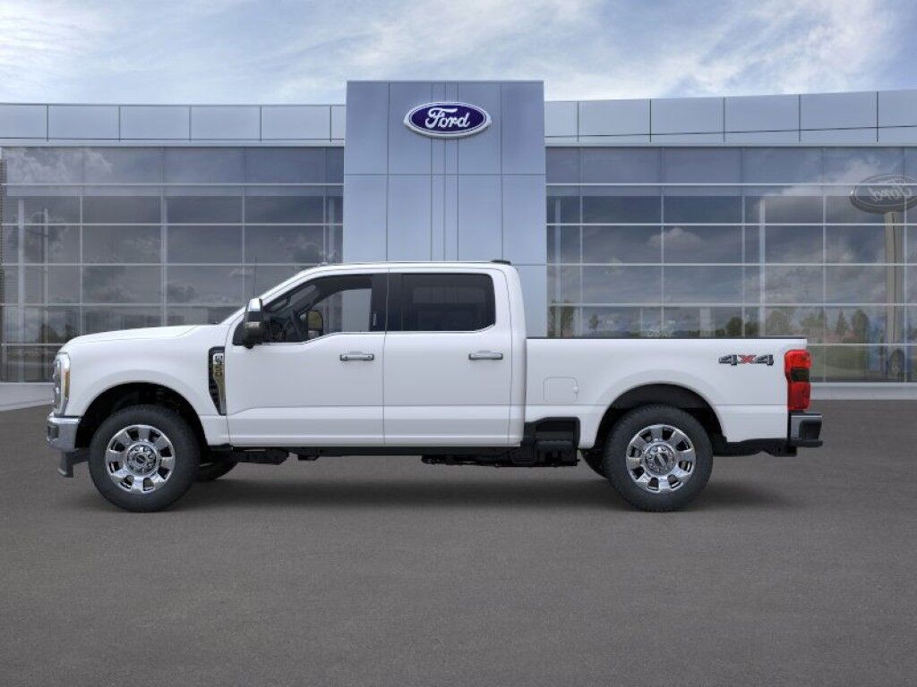 2026 Ford Super Duty F-350 SRW LARIAT
