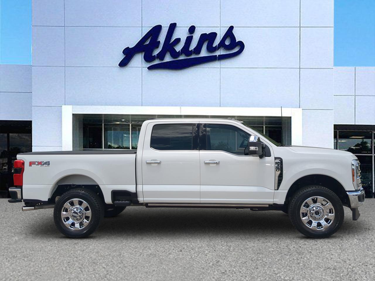 2026 Ford Super Duty F-350 SRW LARIAT