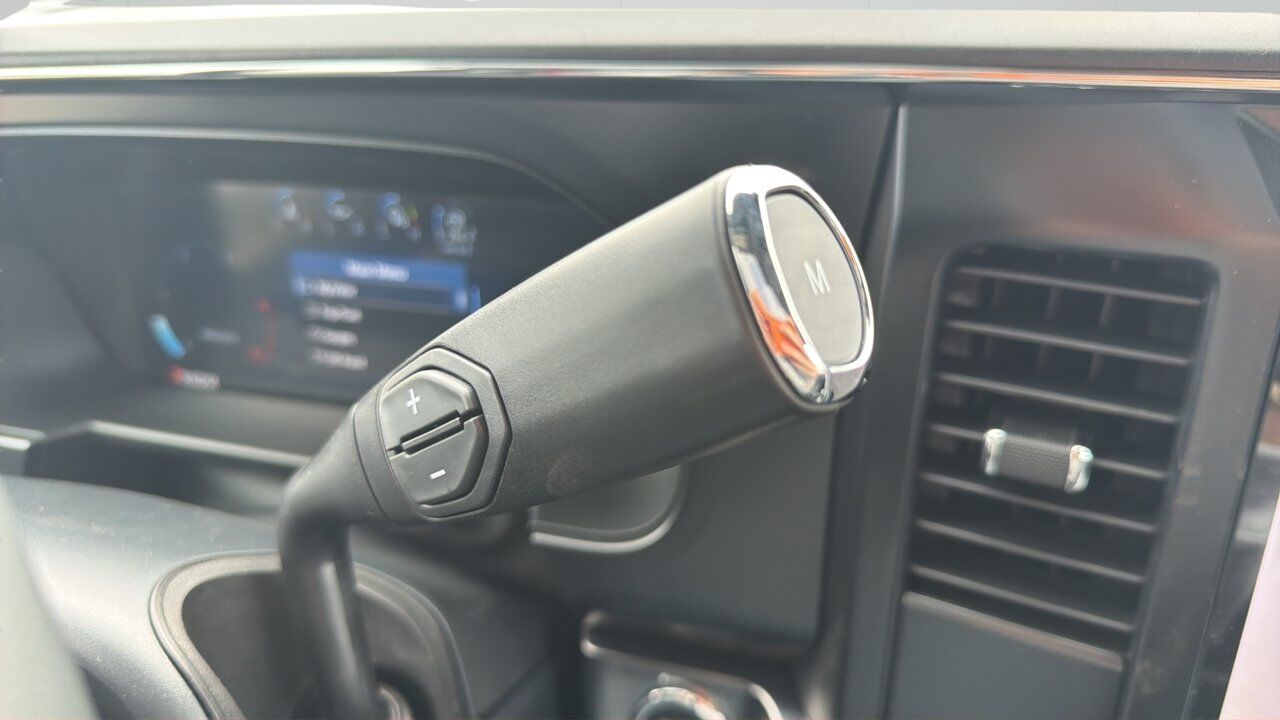 2026 Ford Super Duty F-350 SRW Lariat Sherwood Park AB