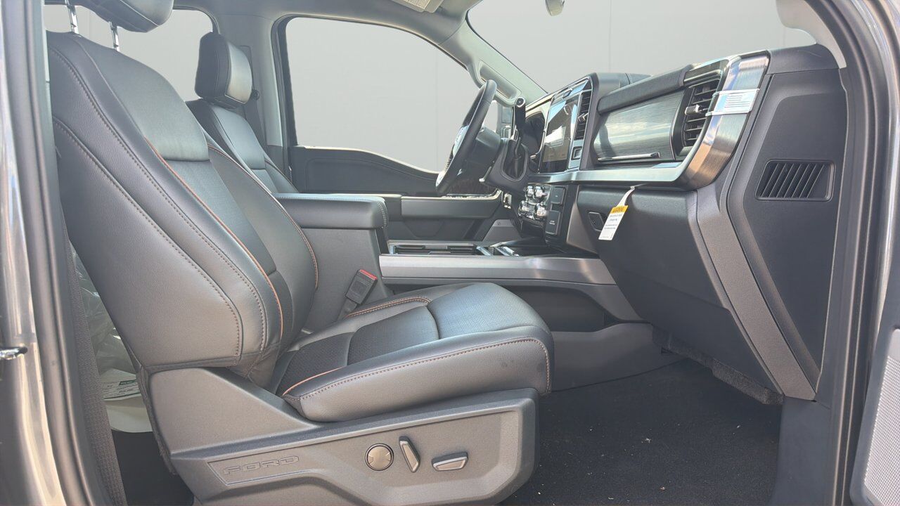 2026 Ford Super Duty F-350 SRW Lariat Sherwood Park AB