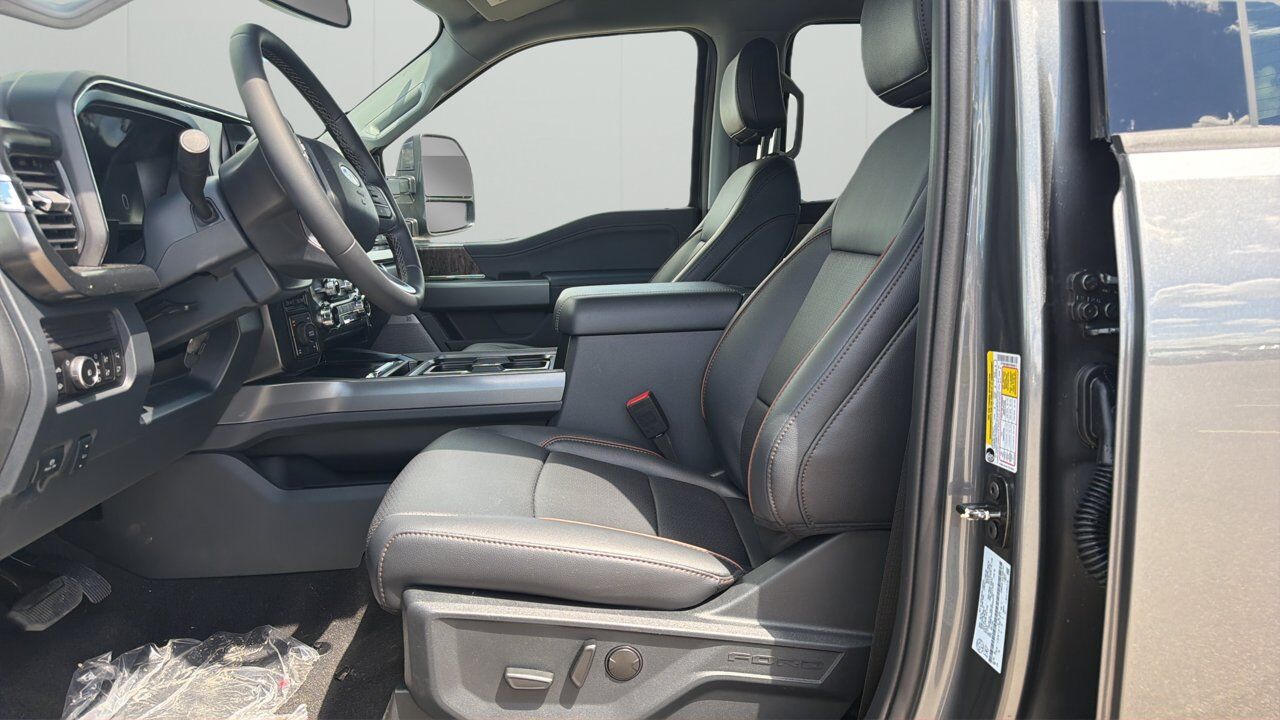 2026 Ford Super Duty F-350 SRW Lariat Sherwood Park AB