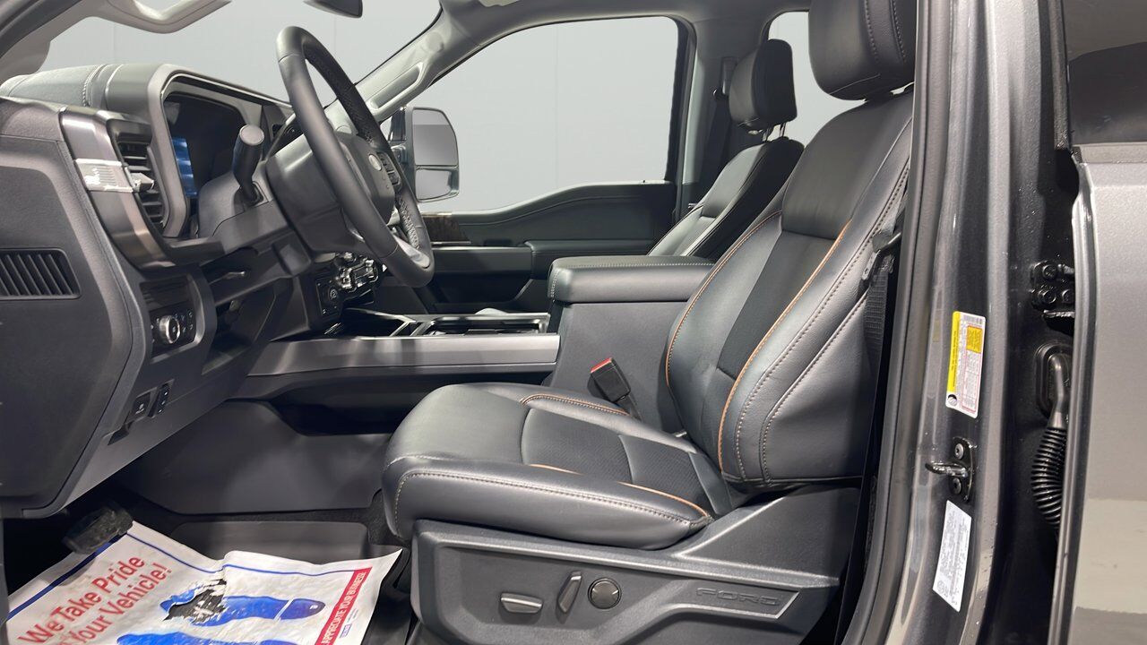 2026 Ford Super Duty F-350 SRW Lariat Sherwood Park AB