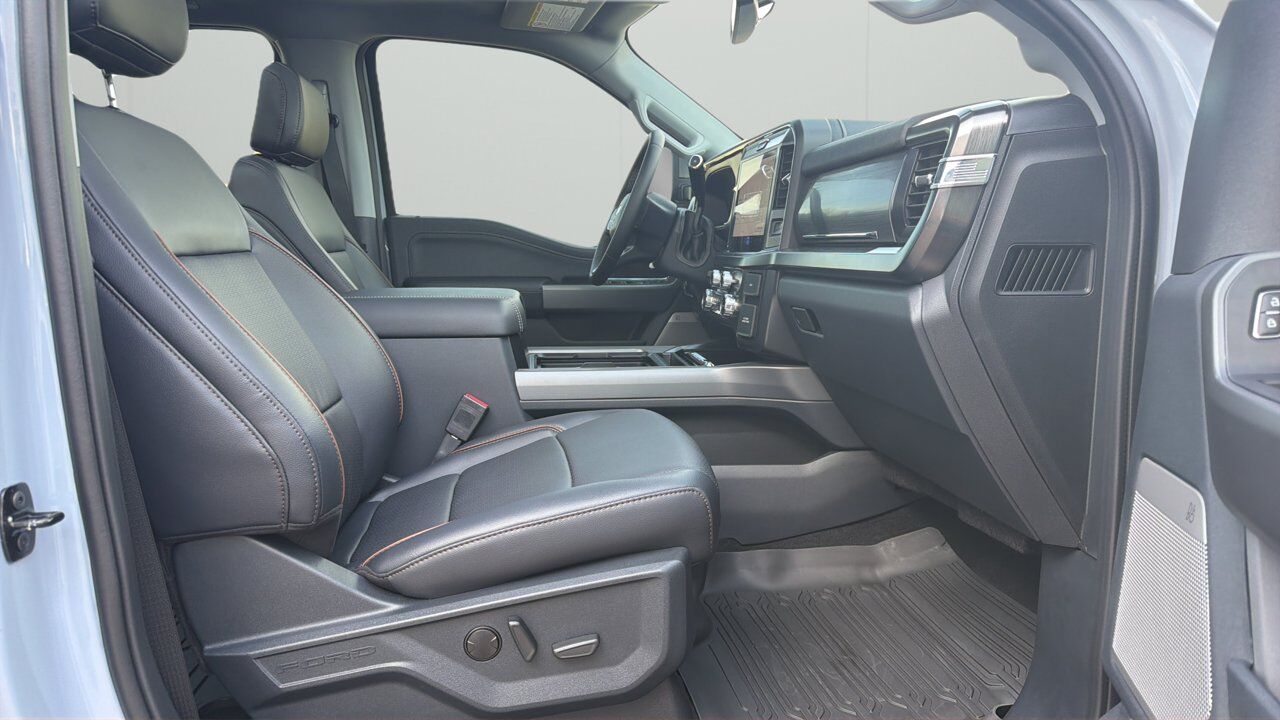 2026 Ford Super Duty F-350 SRW Lariat Sherwood Park AB