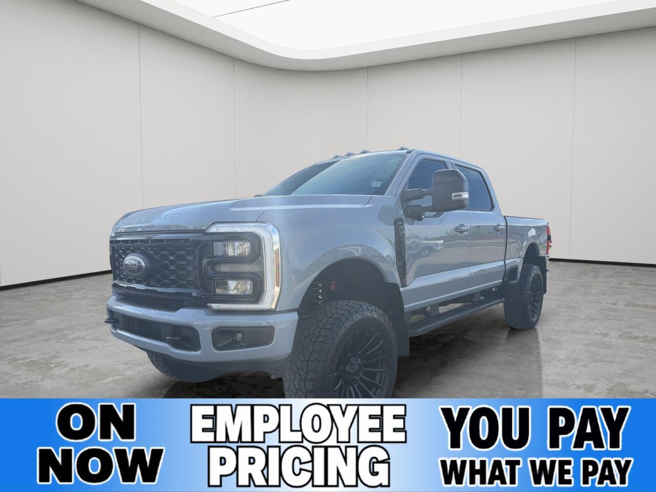 2026 Ford Super Duty F-350 SRW Lariat