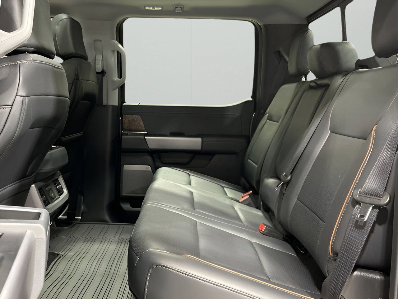 2026 Ford Super Duty F-350 SRW Lariat Sherwood Park AB