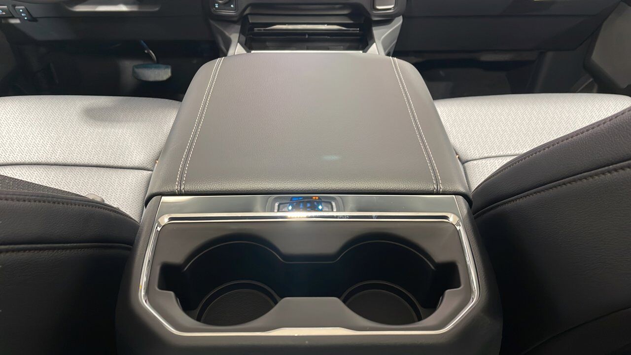 2026 Ford Super Duty F-350 SRW Lariat Sherwood Park AB