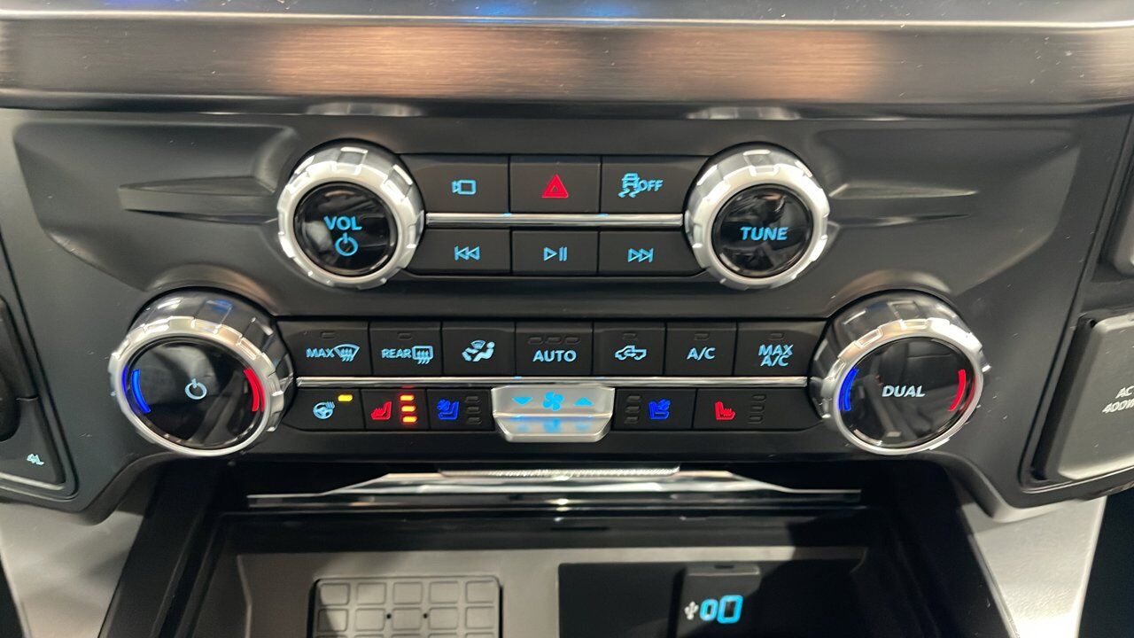 2026 Ford Super Duty F-350 SRW Lariat Sherwood Park AB