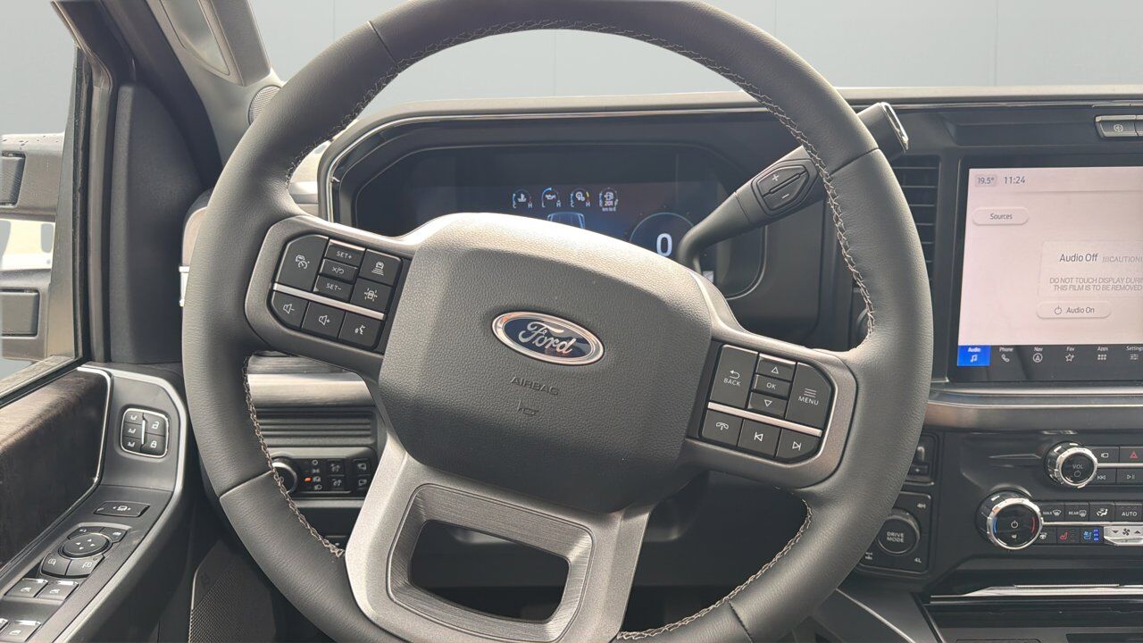 2026 Ford Super Duty F-350 SRW Lariat Sherwood Park AB