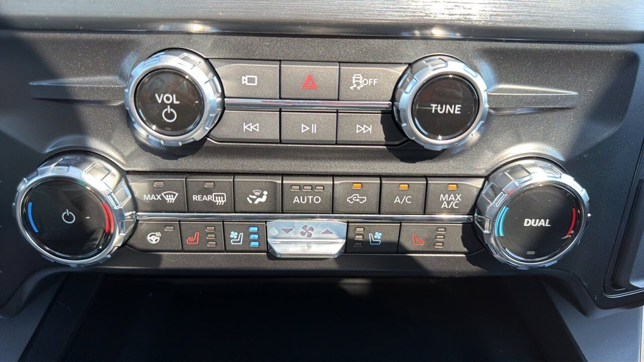 2026 Ford Super Duty F-350 SRW Lariat Sherwood Park AB
