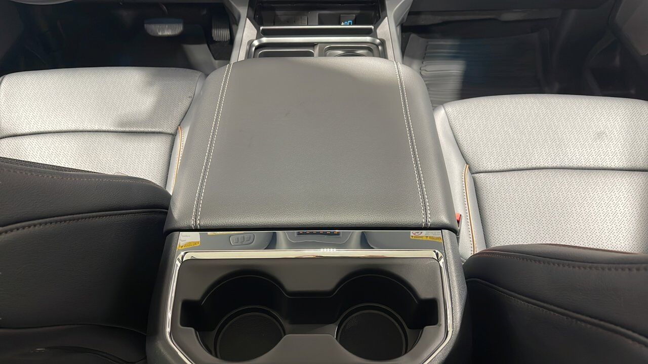 2026 Ford Super Duty F-350 SRW Lariat Sherwood Park AB