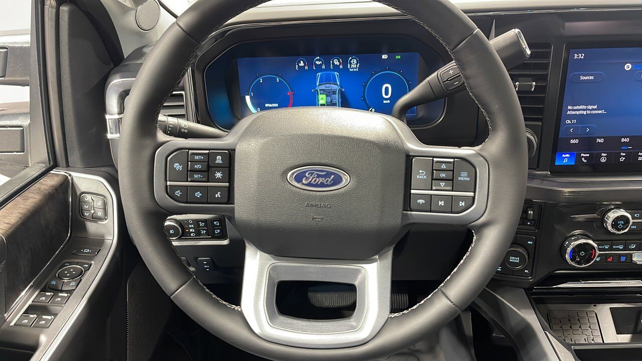 2026 Ford Super Duty F-350 SRW Lariat Sherwood Park AB