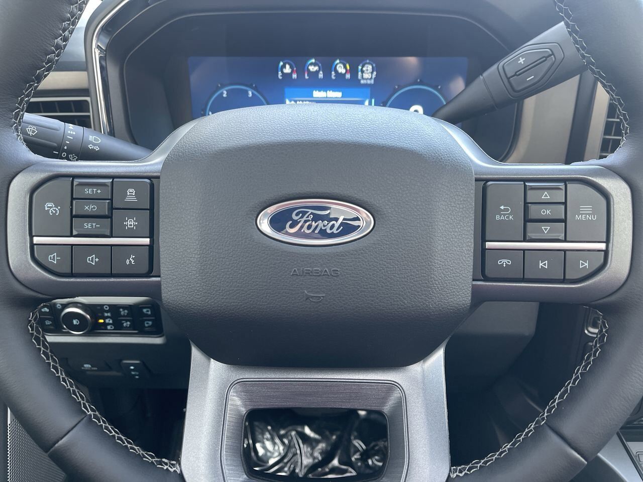 2026 Ford Super Duty F-350 SRW Lariat Sherwood Park AB