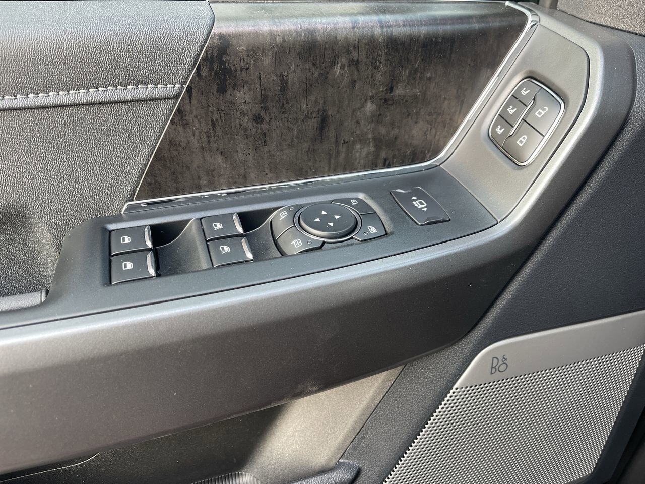 2026 Ford Super Duty F-350 SRW Lariat Sherwood Park AB