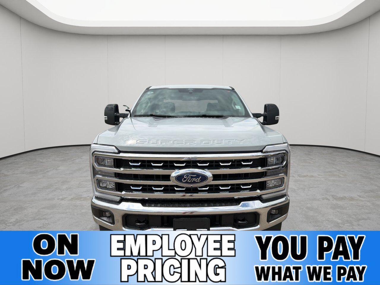 2026 Ford Super Duty F-350 SRW Lariat