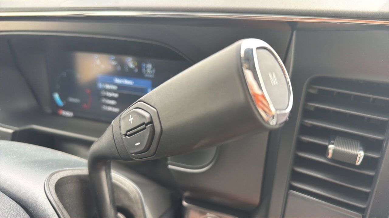 2026 Ford Super Duty F-350 SRW Lariat Sherwood Park AB