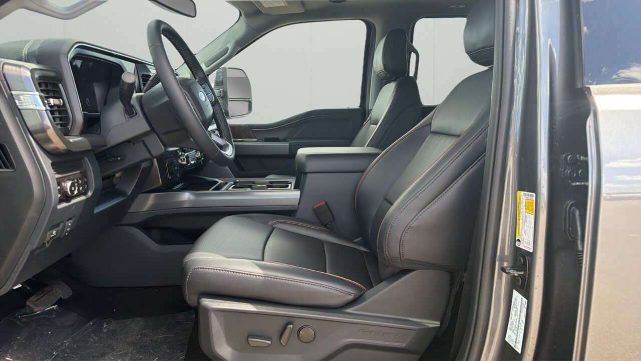 2026 Ford Super Duty F-350 SRW Lariat Sherwood Park AB