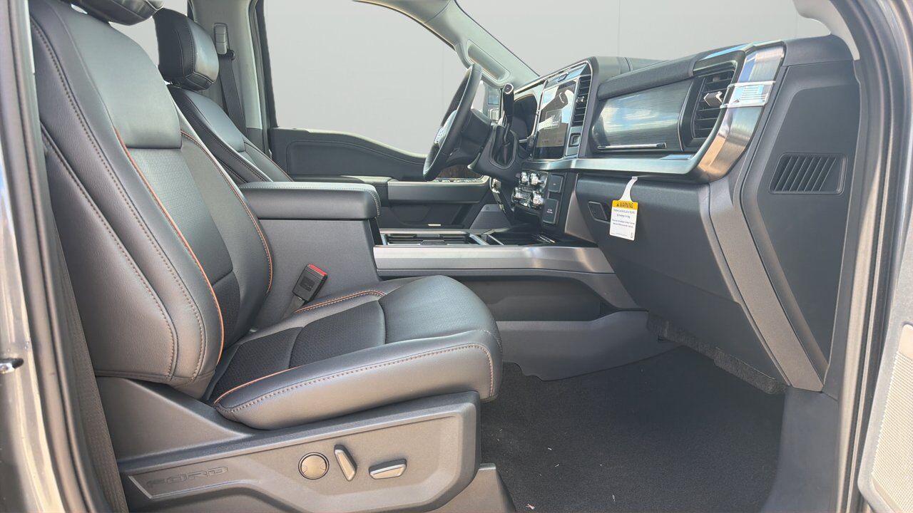 2026 Ford Super Duty F-350 SRW Lariat Sherwood Park AB
