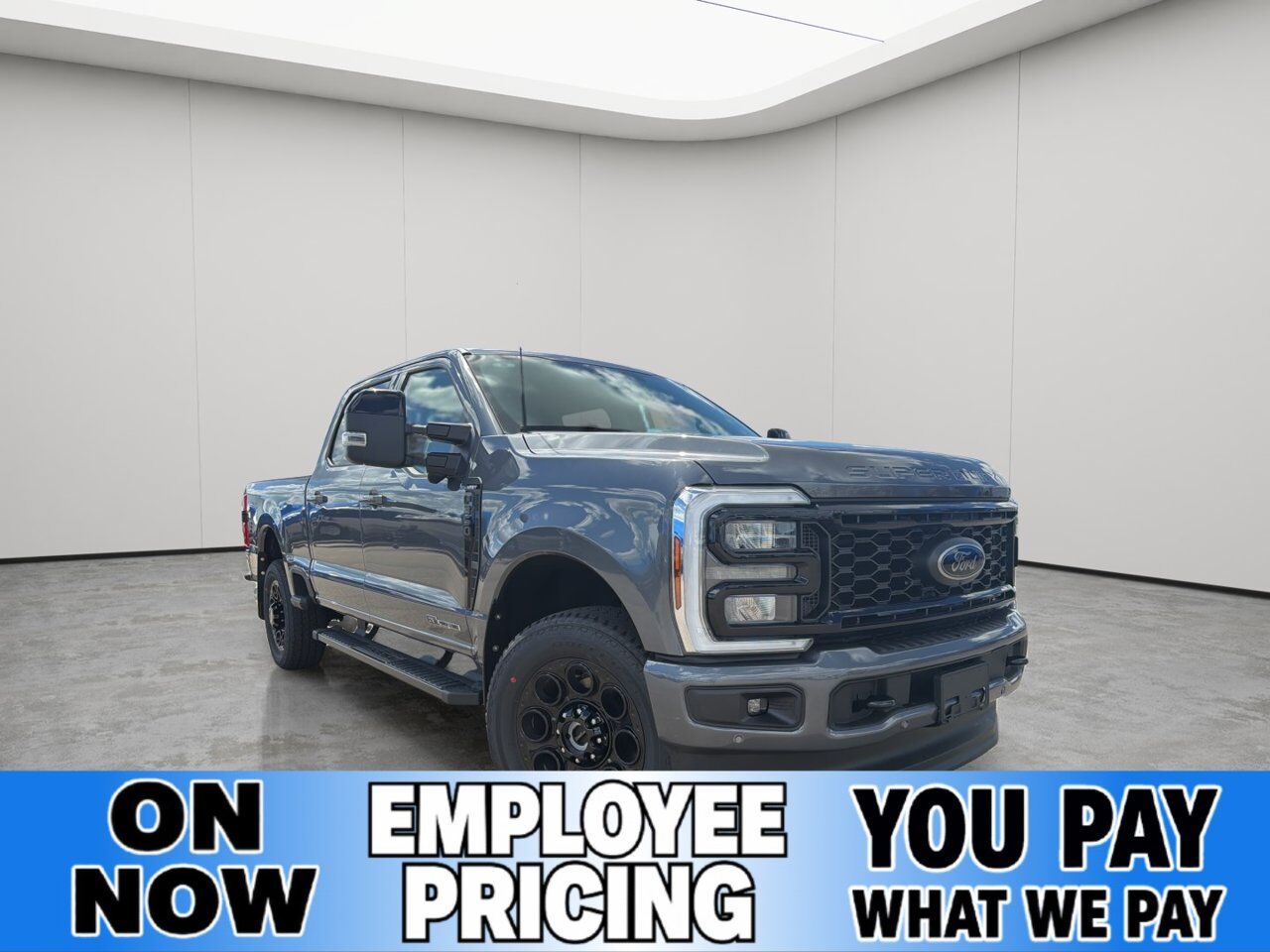 2026 Ford Super Duty F-350 SRW Lariat