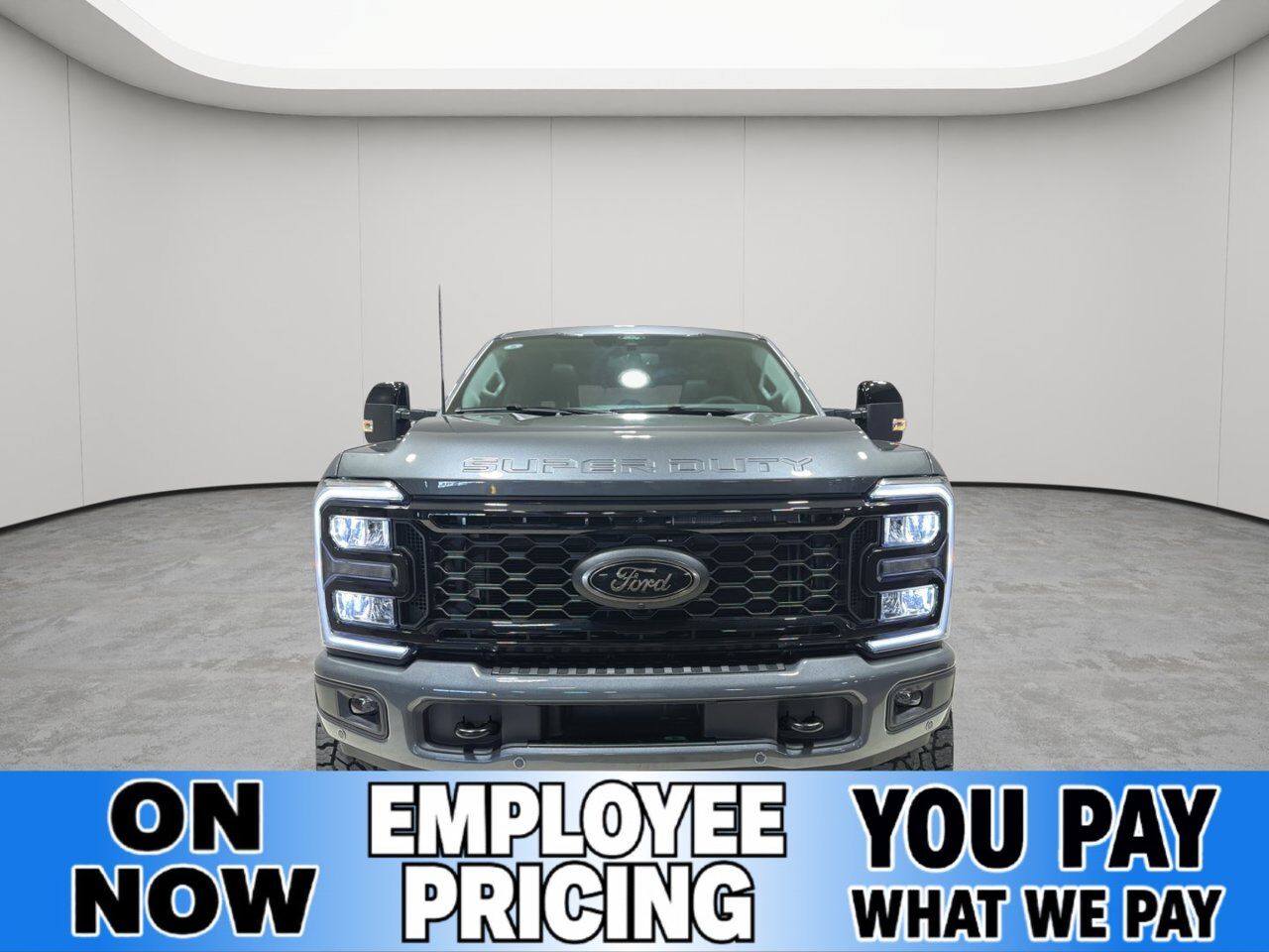 2026 Ford Super Duty F-350 SRW Lariat