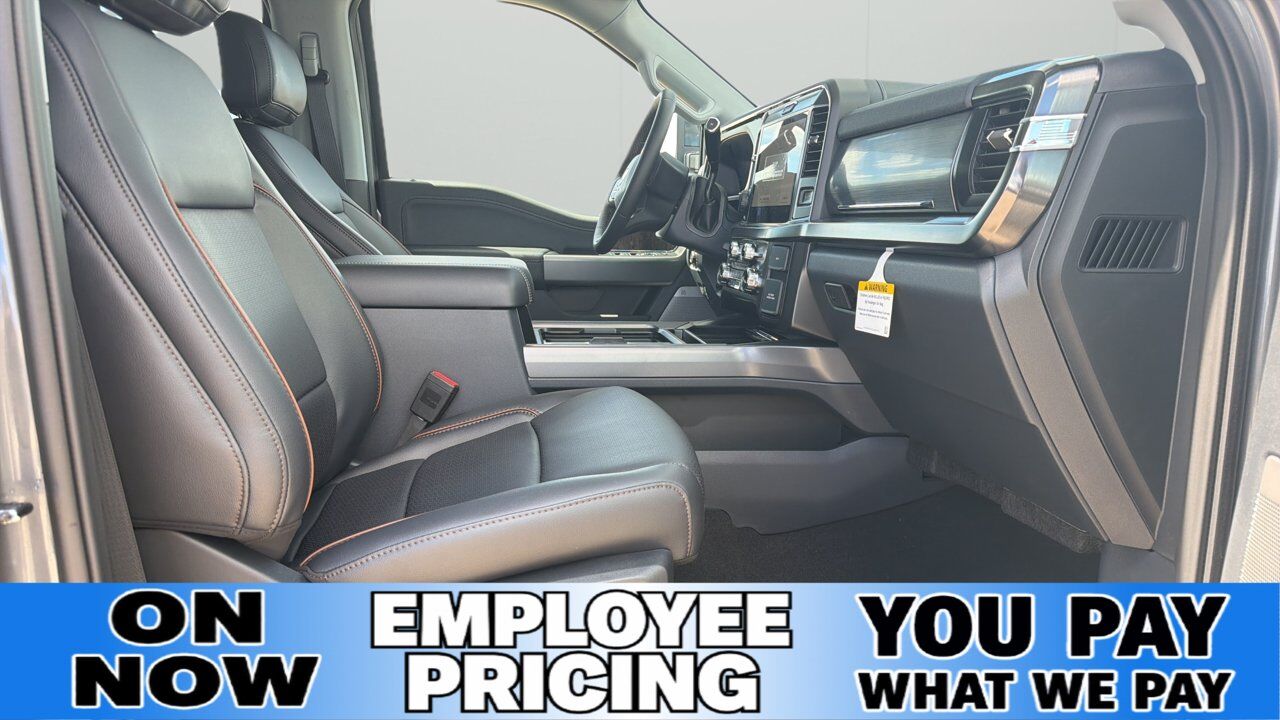 2026 Ford Super Duty F-350 SRW Lariat Sherwood Park AB
