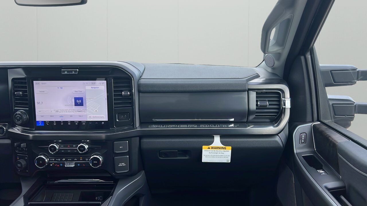 2026 Ford Super Duty F-350 SRW Lariat Sherwood Park AB