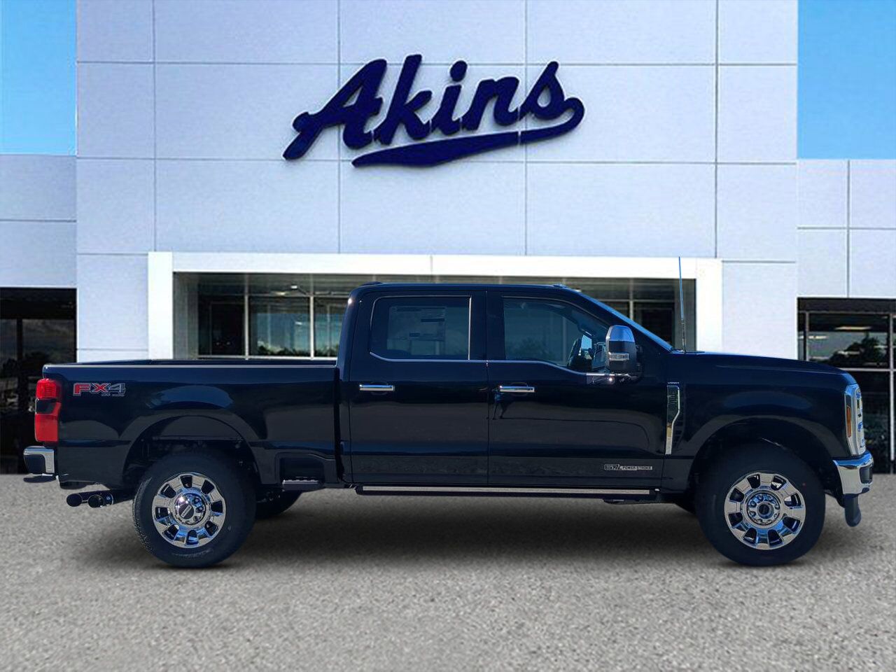 2026 Ford Super Duty F-350 SRW Lariat