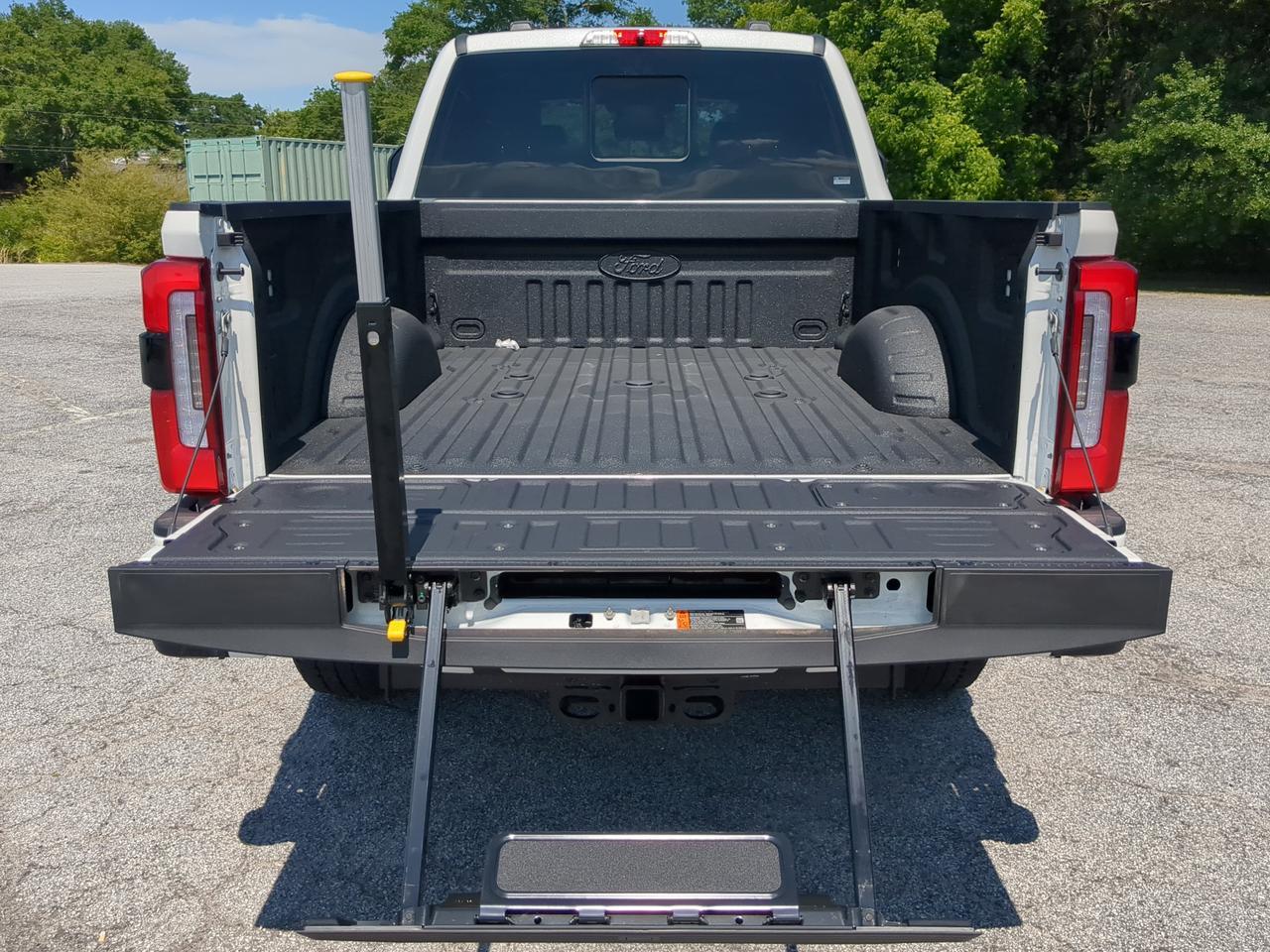 2026 Ford Super Duty F-350 SRW Platinum Appleton WI
