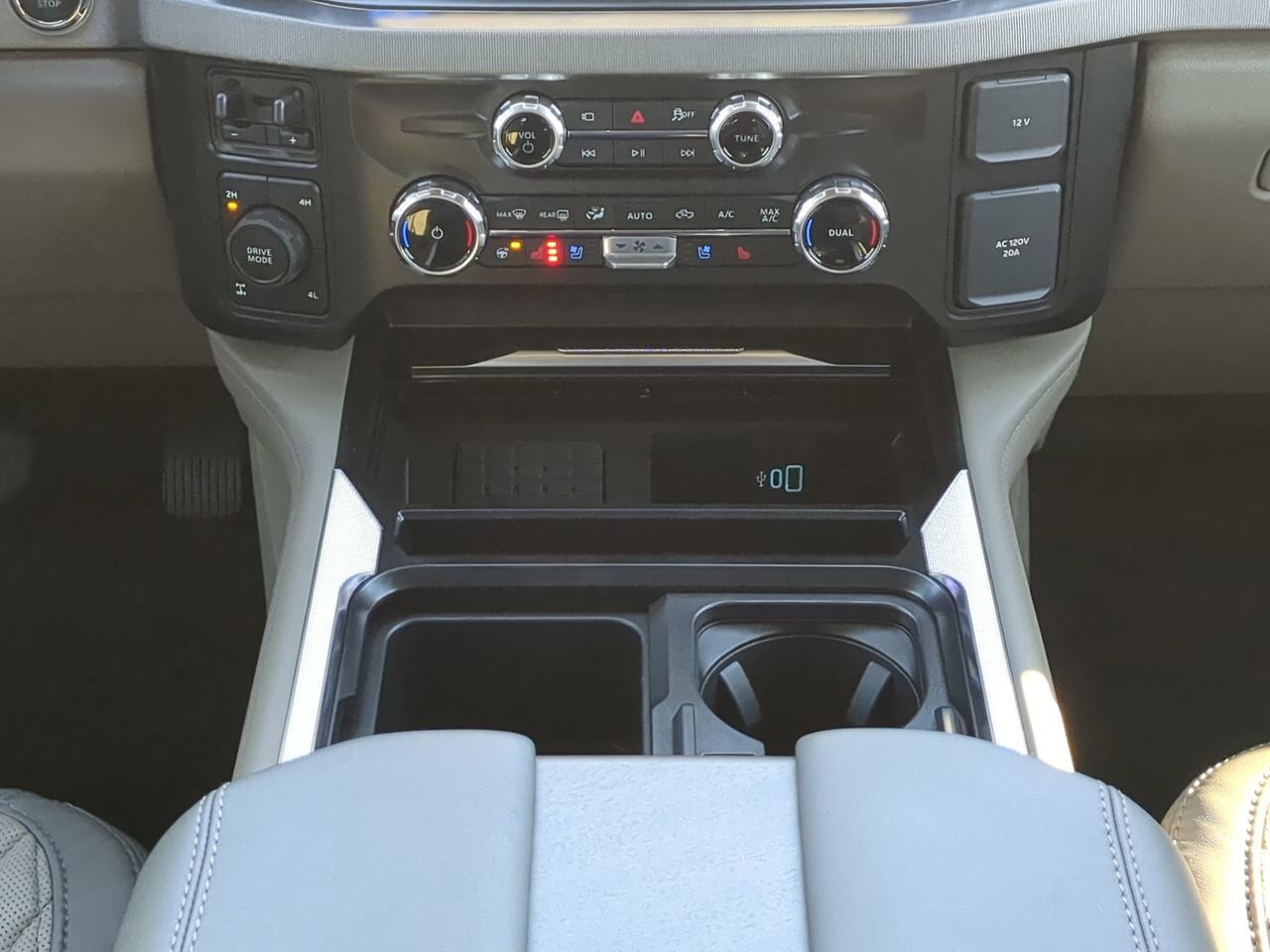 2026 Ford Super Duty F-350 SRW Platinum Plus Appleton WI