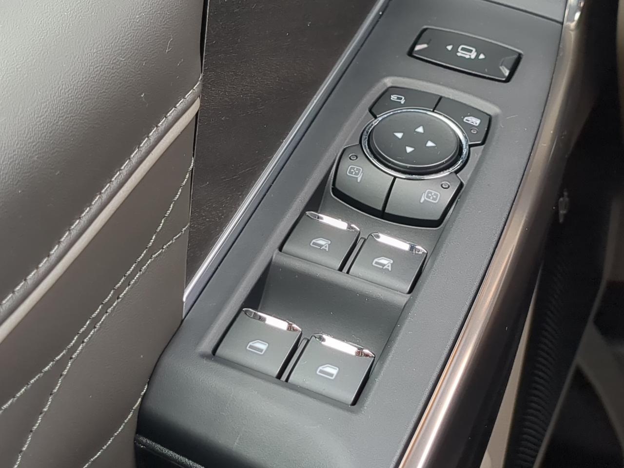 2026 Ford Super Duty F-350 SRW Platinum Plus Appleton WI