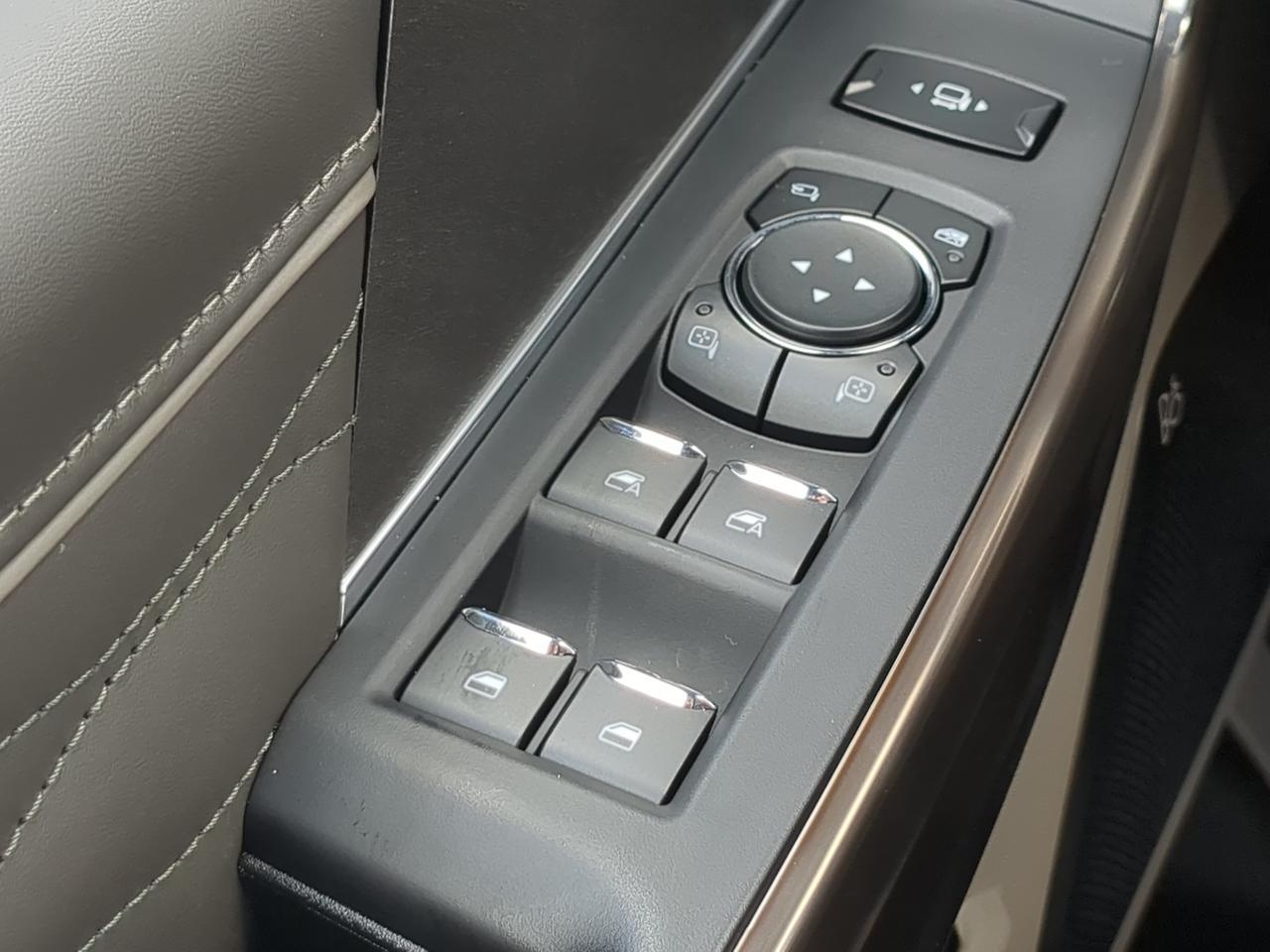 2026 Ford Super Duty F-350 SRW Platinum Plus Appleton WI