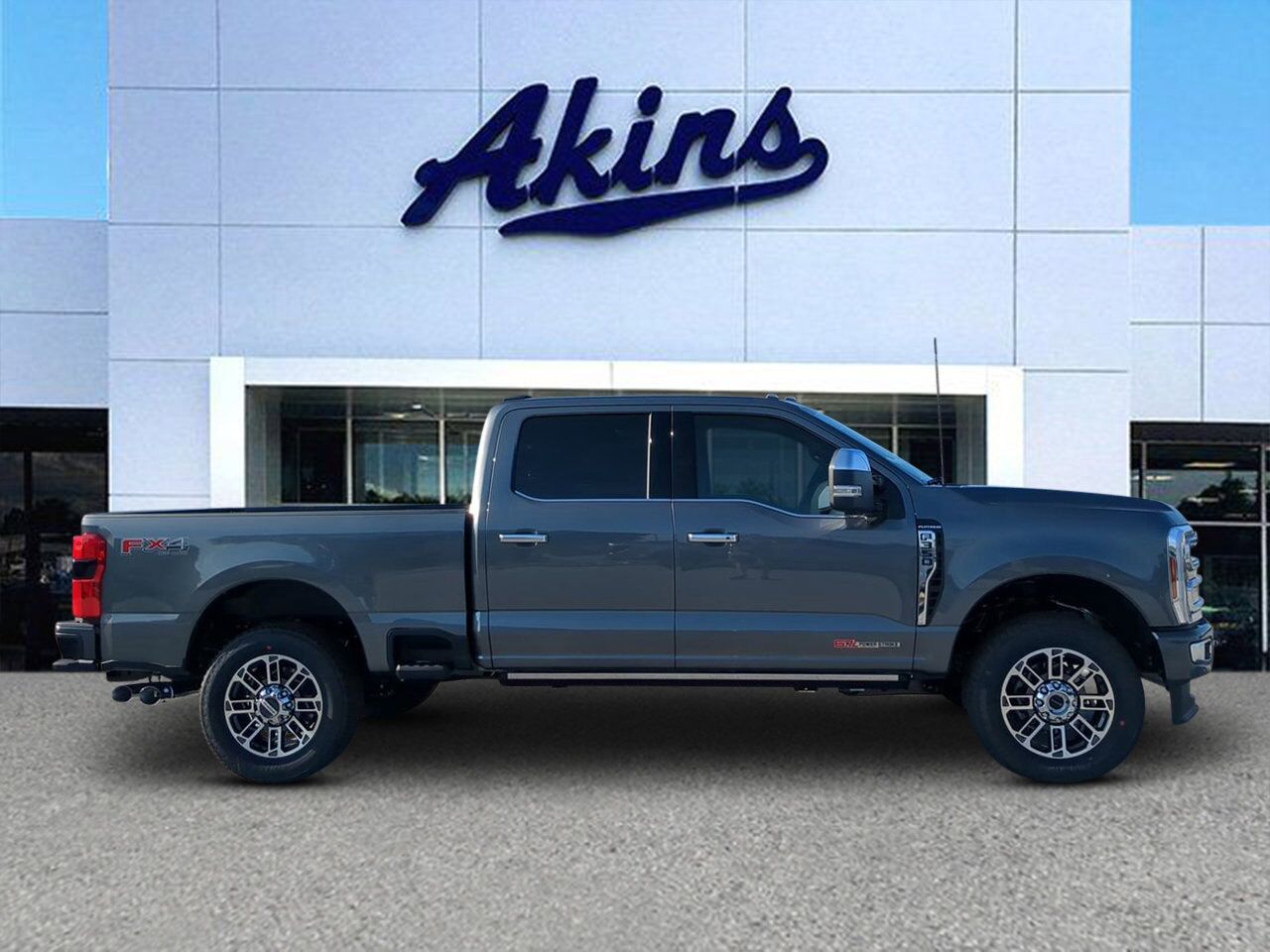 2026 Ford Super Duty F-350 SRW Platinum Plus