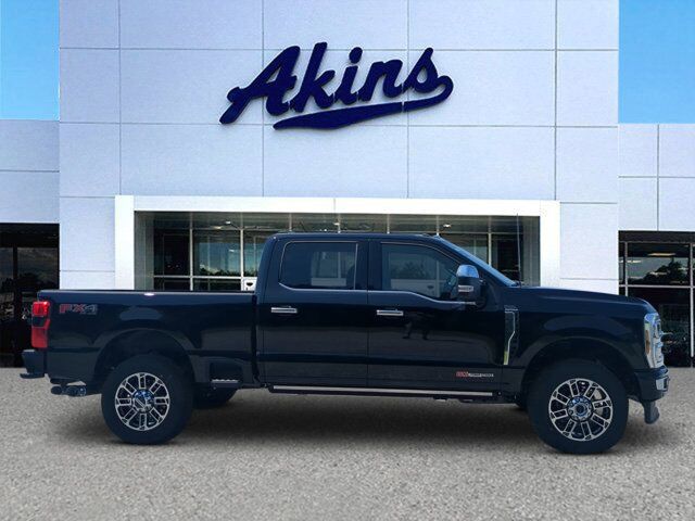 2026 Ford Super Duty F-350 SRW Platinum Plus