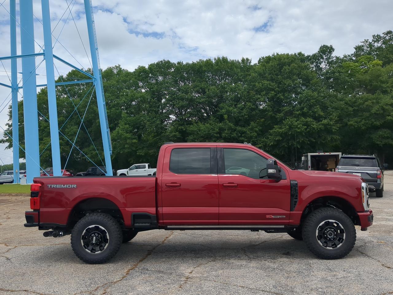 2026 Ford Super Duty F-350 SRW Platinum