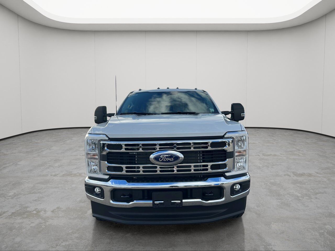 2026 Ford Super Duty F-350 SRW XLT