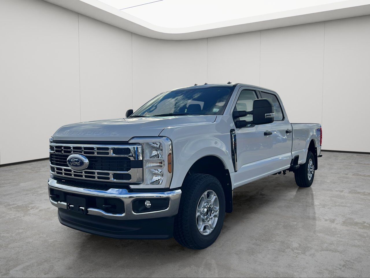 2026 Ford Super Duty F-350 SRW XLT