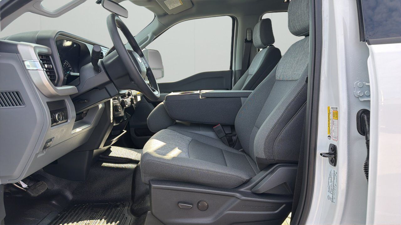 2026 Ford Super Duty F-350 SRW XLT Sherwood Park AB