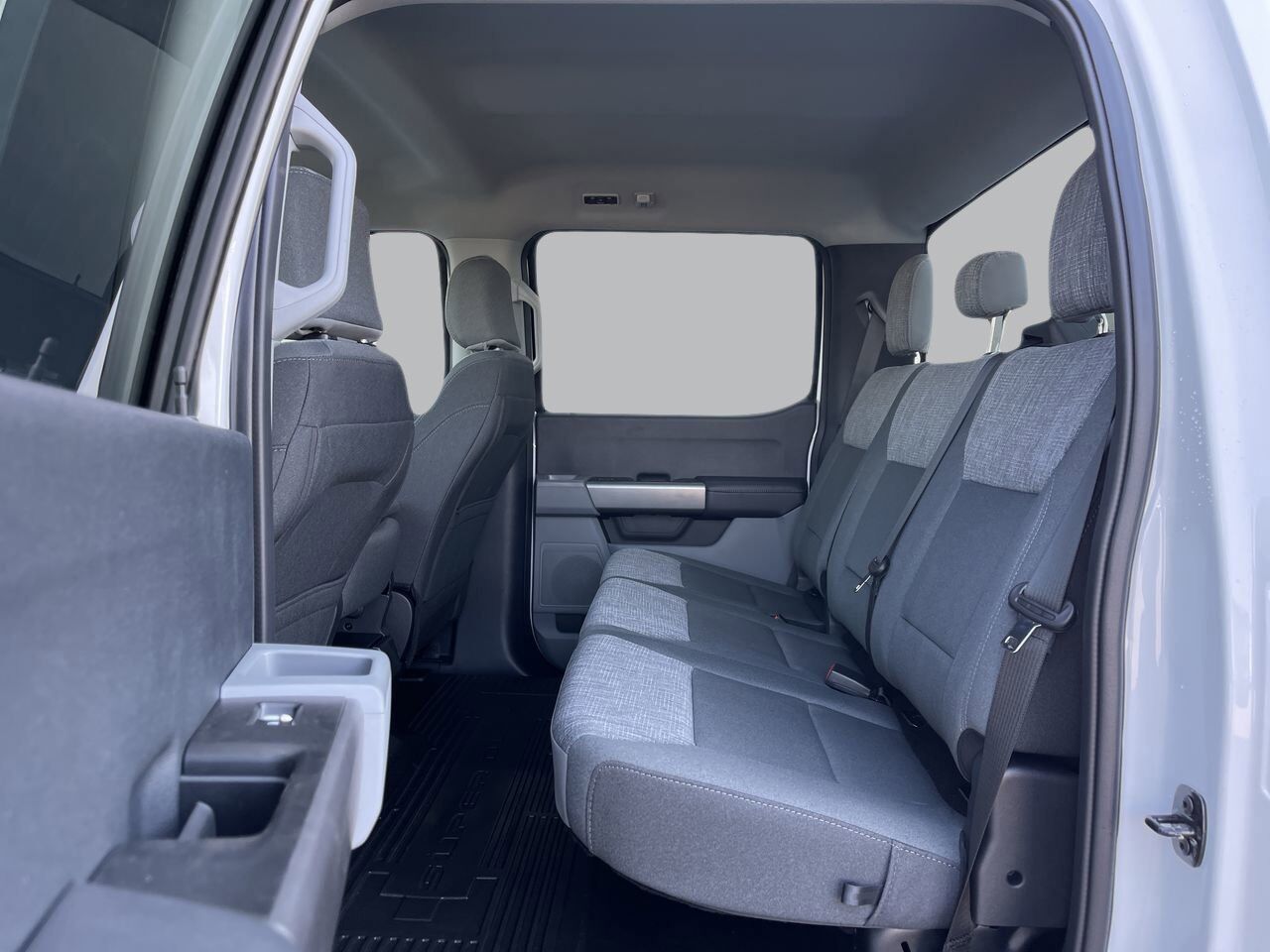 2026 Ford Super Duty F-350 SRW XLT Sherwood Park AB