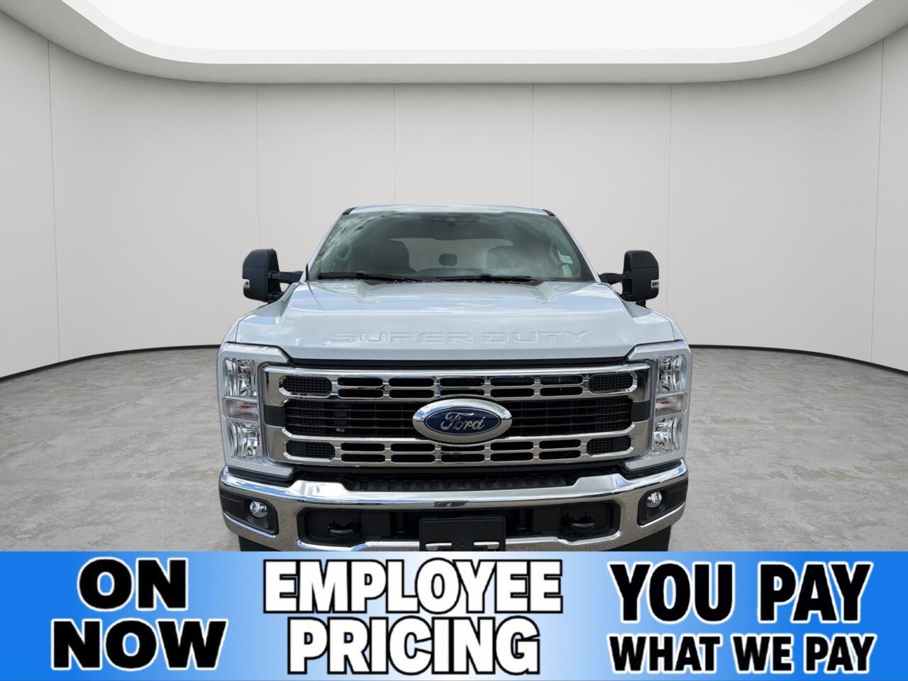 2026 Ford Super Duty F-350 SRW XLT