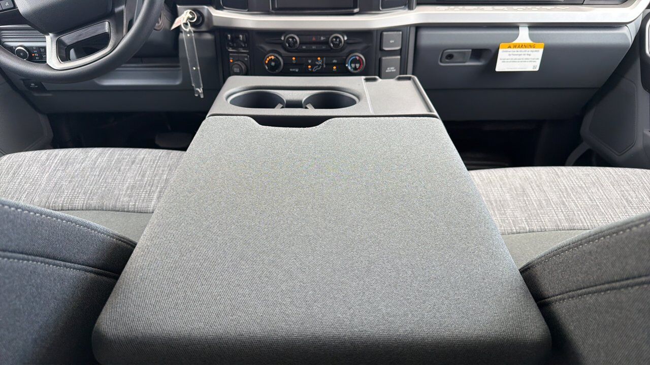2026 Ford Super Duty F-350 SRW XLT Sherwood Park AB