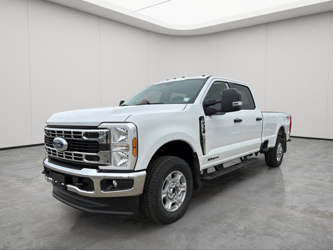 2026 Ford Super Duty F-350 SRW XLT