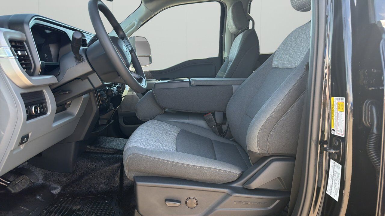 2026 Ford Super Duty F-350 SRW XLT Sherwood Park AB