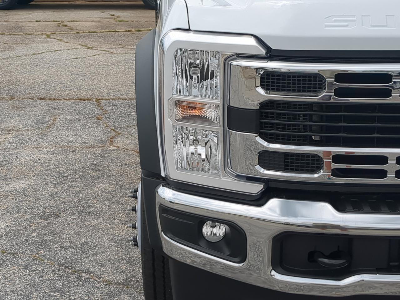 2026 Ford Super Duty F-450 DRW Flatbed Appleton WI